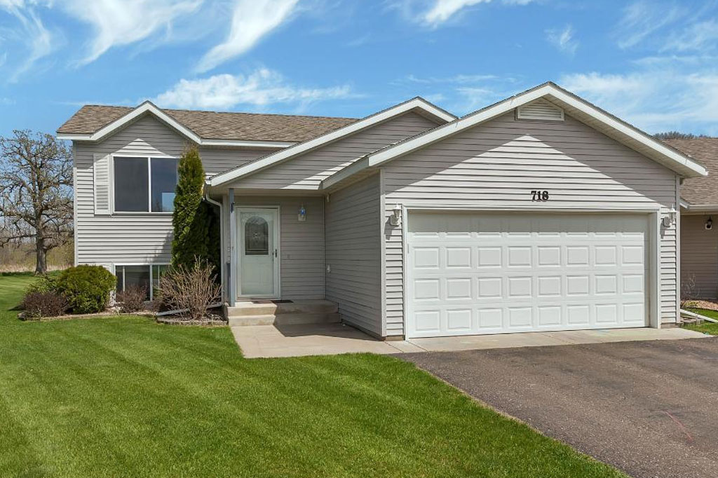 Reviews Real Estate Agent MN