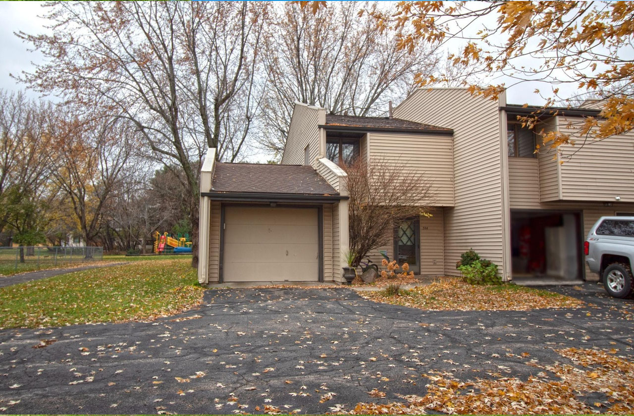 Reviews Real Estate Agent MN