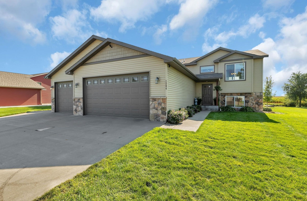 Reviews Real Estate Agent MN